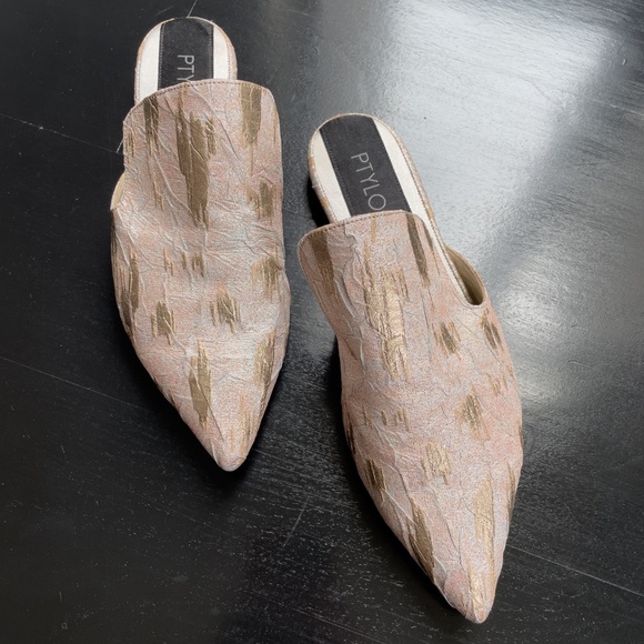 Moroccan Leather Babouche Slippers, Handmade in Fuchsia From  Pink and Gold Babouche Sandals